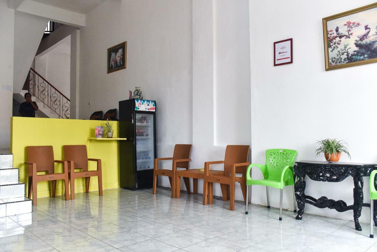 Hotel Reddoorz Near Sultan Hasanuddin Airport 2 Mandai Exterior foto
